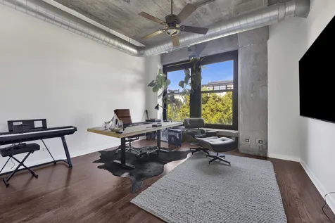1069 West 14th Place Chicago IL 60608