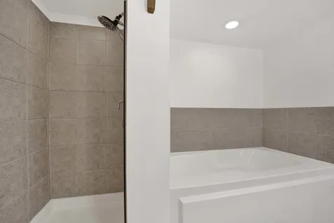 1069 West 14th Place Chicago IL 60608