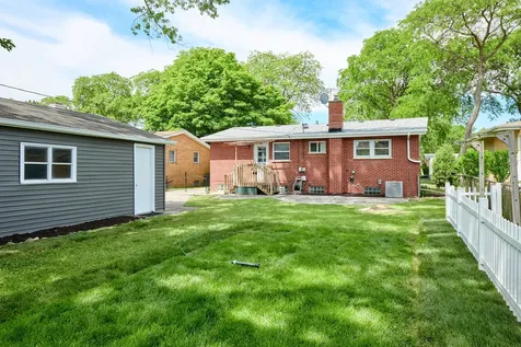 611 North Elmhurst Avenue Mount Prospect IL 60056