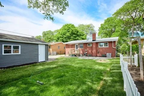 611 North Elmhurst Avenue Mount Prospect IL 60056