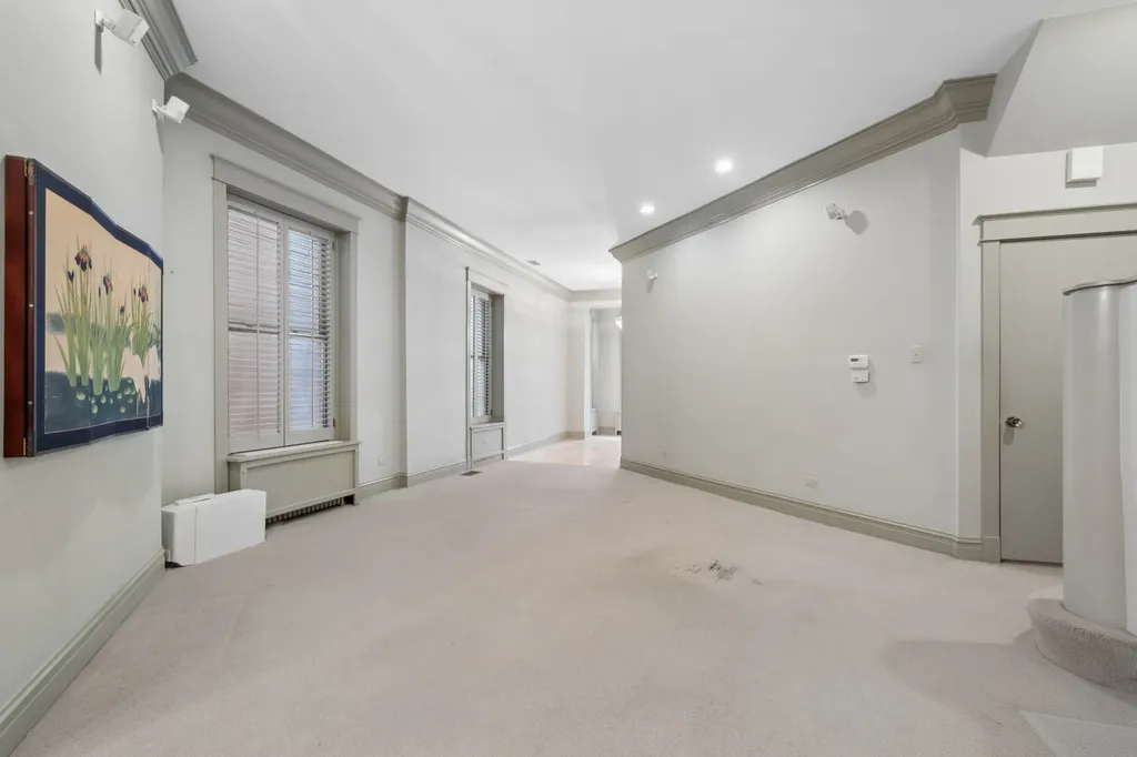 634 West Wellington Avenue Chicago IL 60657