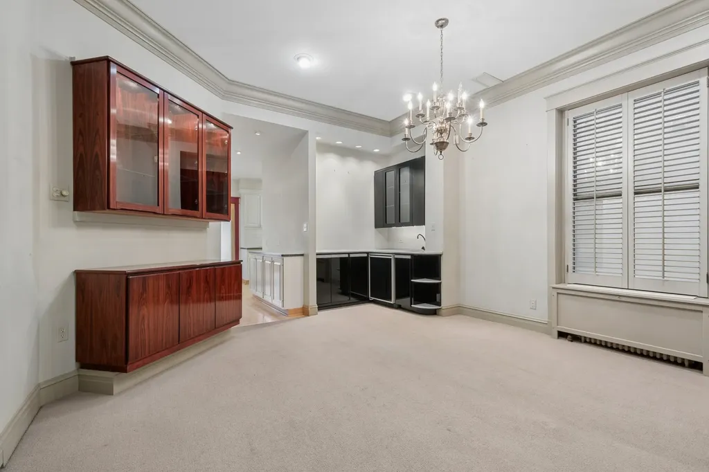 634 West Wellington Avenue Chicago IL 60657
