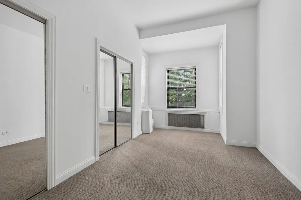 634 West Wellington Avenue Chicago IL 60657