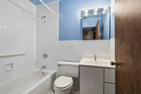 634 West Wellington Avenue Chicago IL 60657