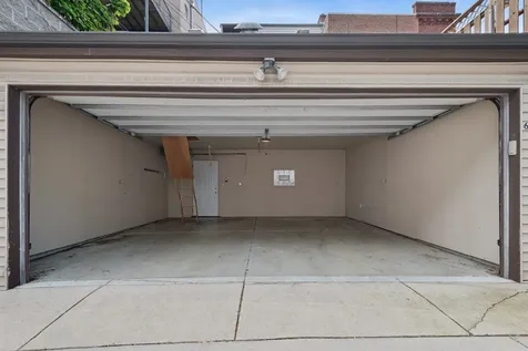 634 West Wellington Avenue Chicago IL 60657