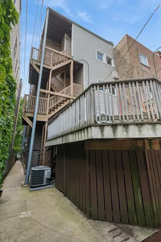 634 West Wellington Avenue Chicago IL 60657