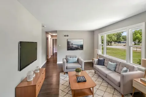 5301 Pistakee Drive Johnsburg IL 60051