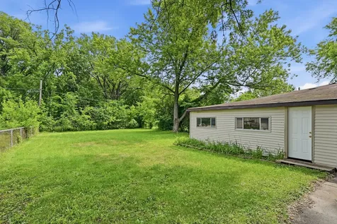 419 East Maple Drive Glenwood IL 60425
