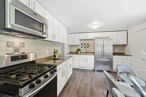 419 East Maple Drive Glenwood IL 60425