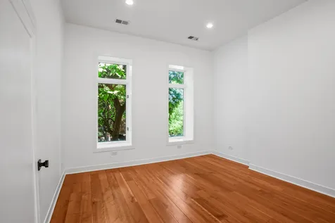 1251 North Hoyne Avenue Chicago IL 60622