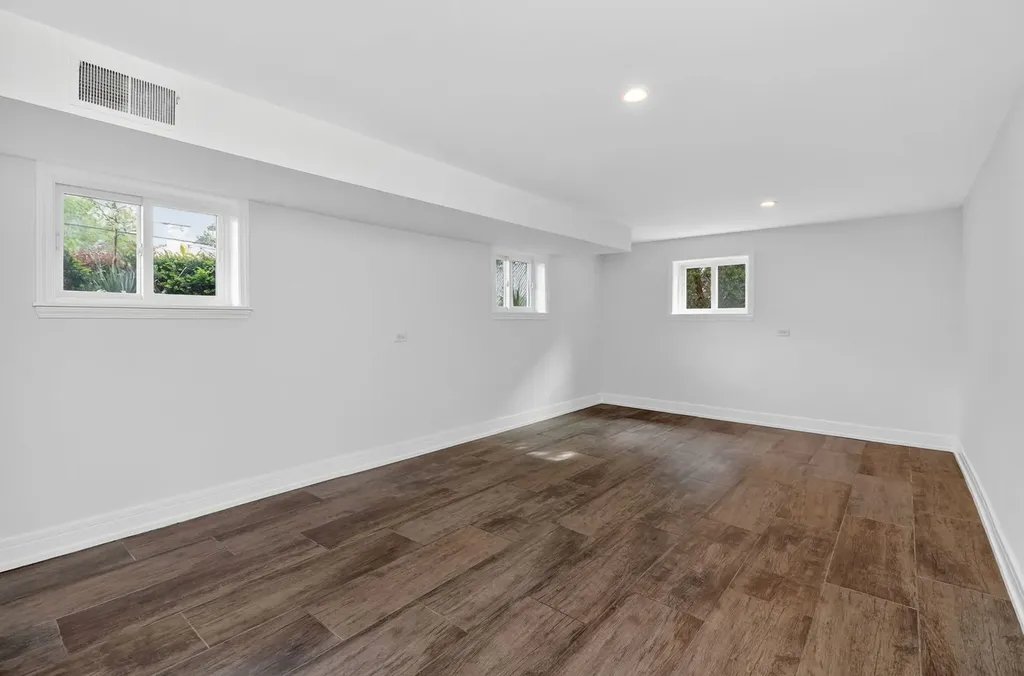 51 West Marilyn Terrace Addison IL 60101