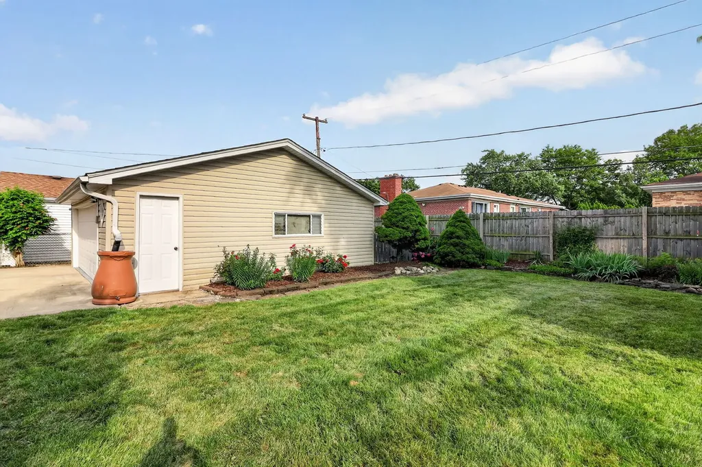 51 West Marilyn Terrace Addison IL 60101