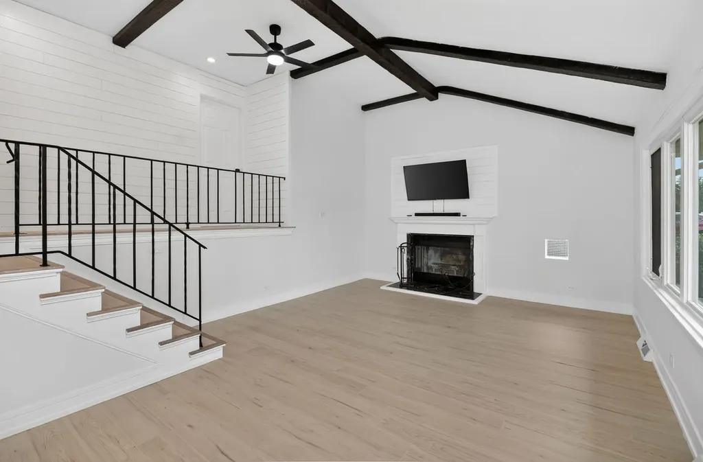 51 West Marilyn Terrace Addison IL 60101