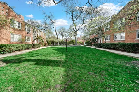 1931 West Albion Avenue Chicago IL 60626