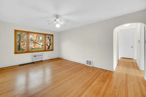 1931 West Albion Avenue Chicago IL 60626