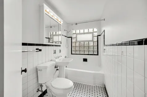 1931 West Albion Avenue Chicago IL 60626