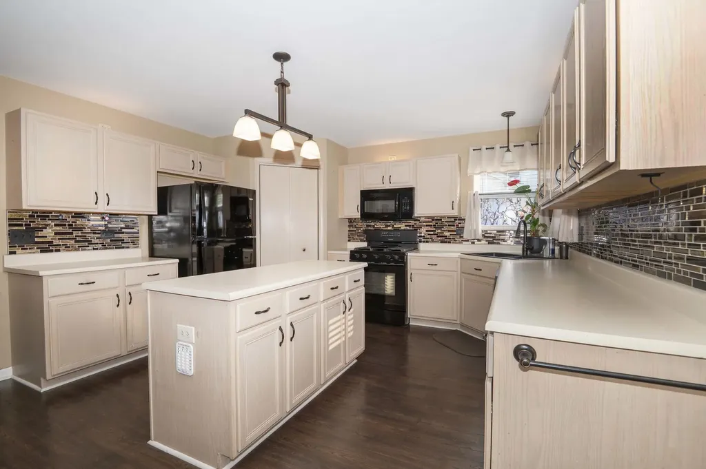 1702 Sierra Highlands Court Plainfield IL 60586