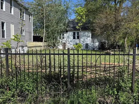 7331 South Peoria Street Chicago IL 60621