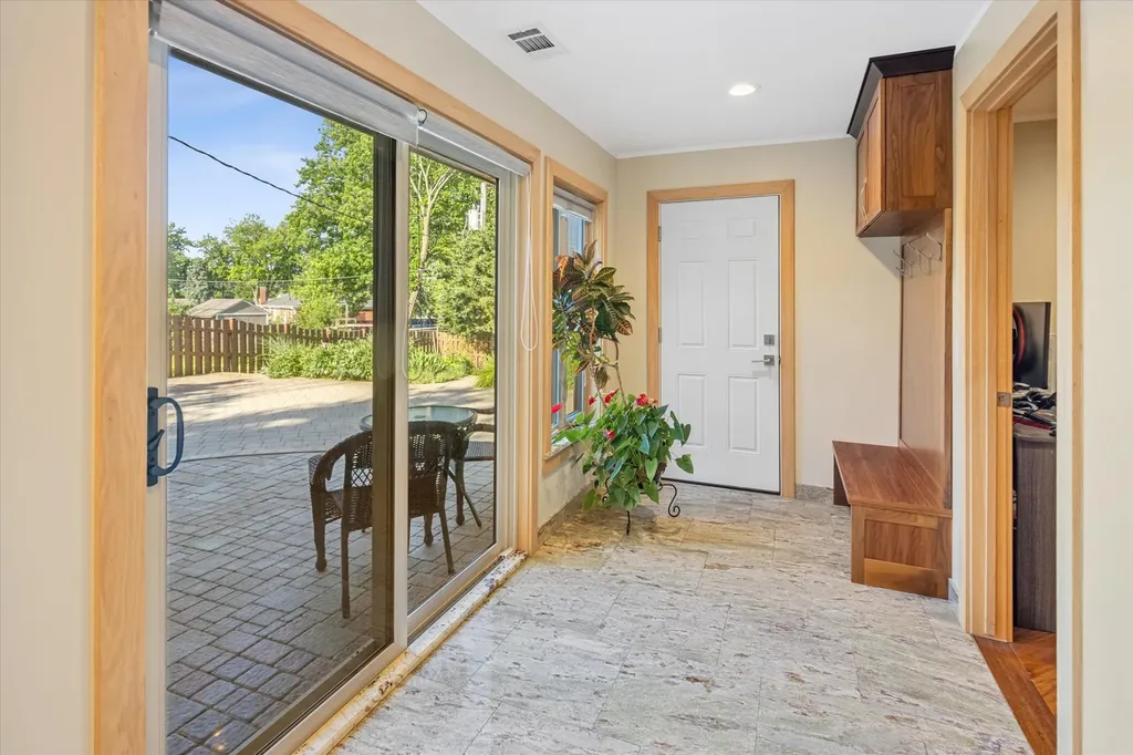 7730 Brookhaven Avenue Darien IL 60561