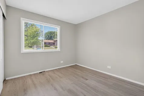 115 Oriole Road Matteson IL 60443