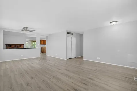 115 Oriole Road Matteson IL 60443