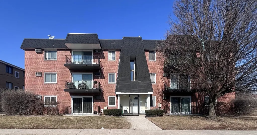 12850 Crestbrook Court Crestwood IL 60418