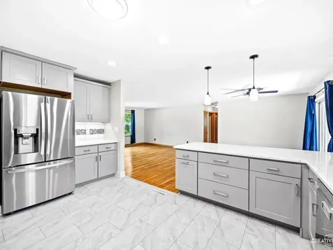 205 West Milner Avenue Dekalb IL 60115
