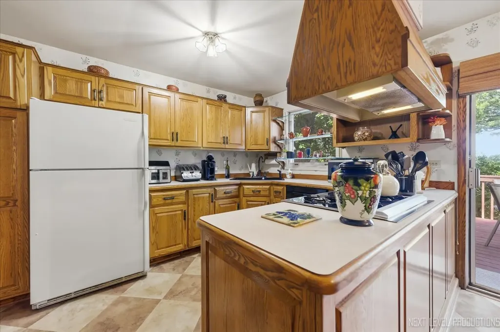 5148 Lincoln Avenue Lisle IL 60532