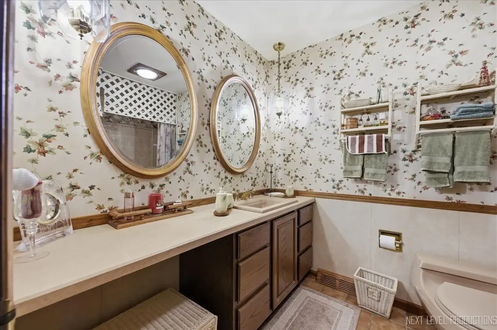 5148 Lincoln Avenue Lisle IL 60532