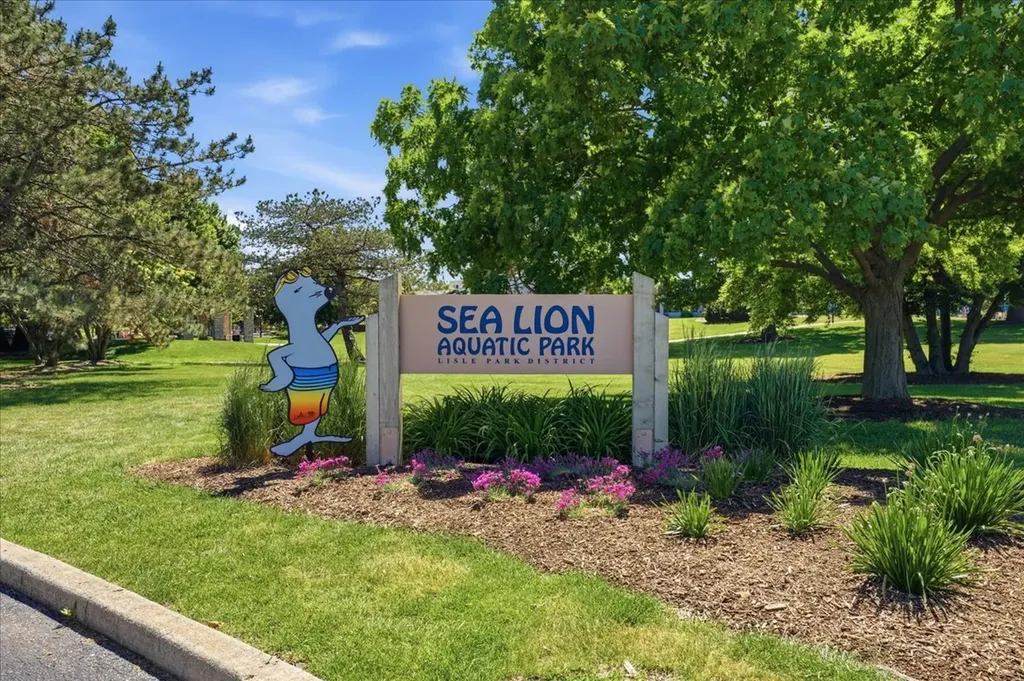 5148 Lincoln Avenue Lisle IL 60532