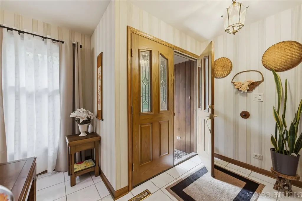 5148 Lincoln Avenue Lisle IL 60532