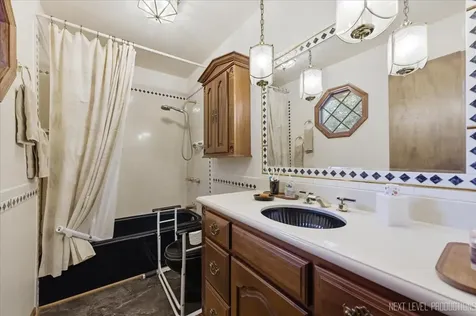 5148 Lincoln Avenue Lisle IL 60532