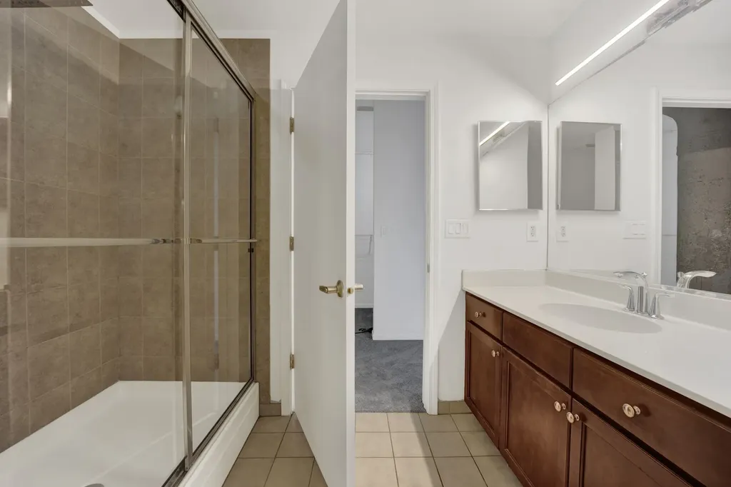 1000 West 15th Street Chicago IL 60608