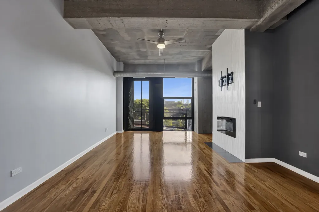 1000 West 15th Street Chicago IL 60608