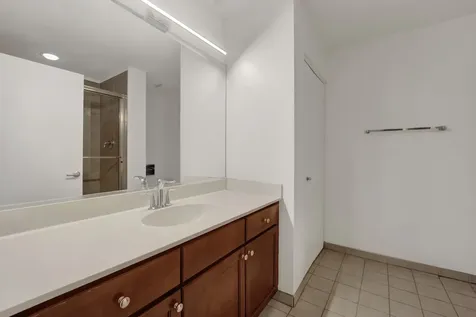 1000 West 15th Street Chicago IL 60608