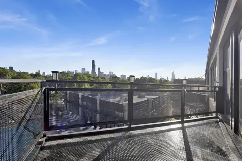 1000 West 15th Street Chicago IL 60608