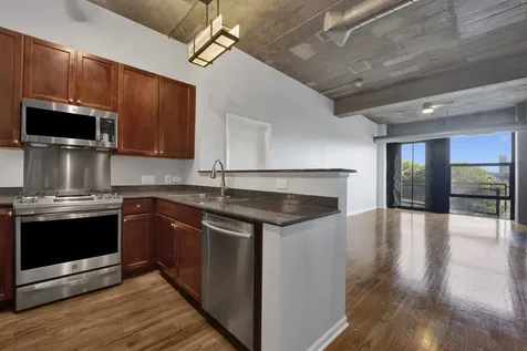 1000 West 15th Street Chicago IL 60608