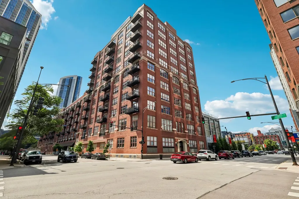 360 West Illinois Street Chicago IL 60654