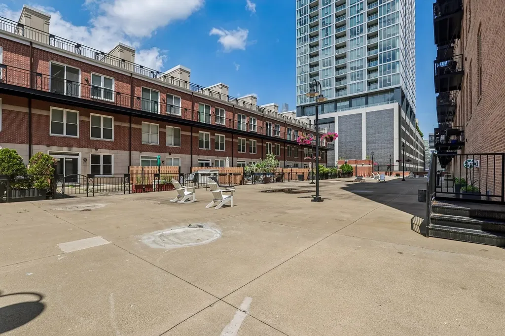 360 West Illinois Street Chicago IL 60654