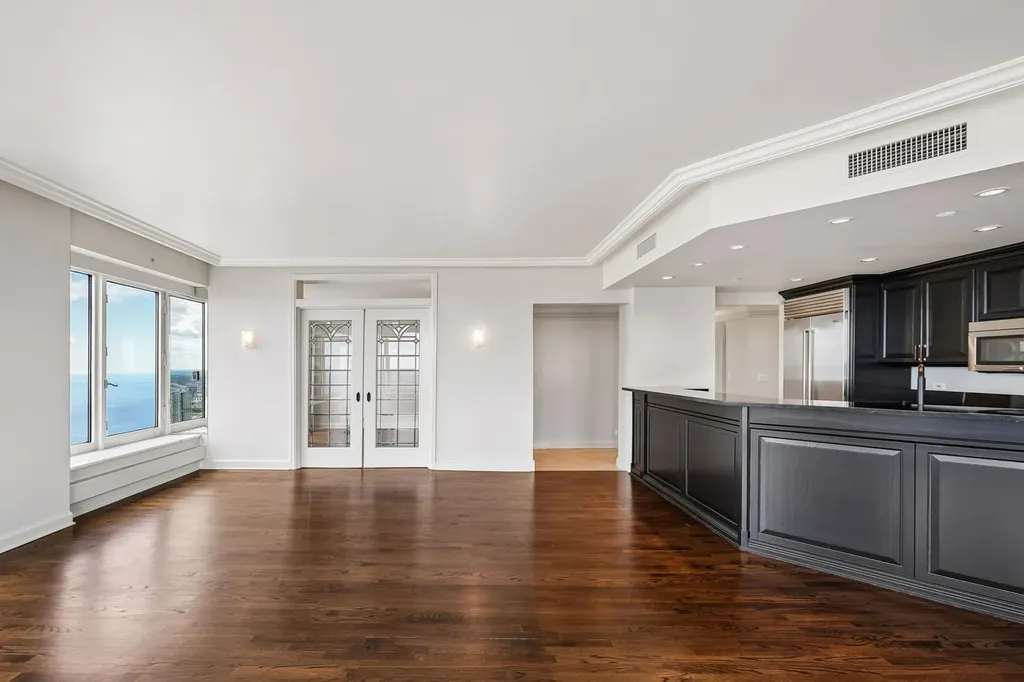 161 East Chicago Avenue Chicago IL 60611
