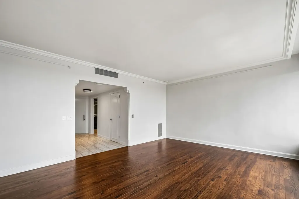 161 East Chicago Avenue Chicago IL 60611