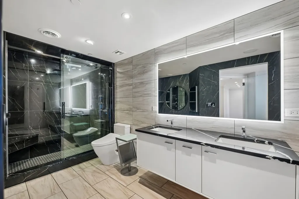 161 East Chicago Avenue Chicago IL 60611