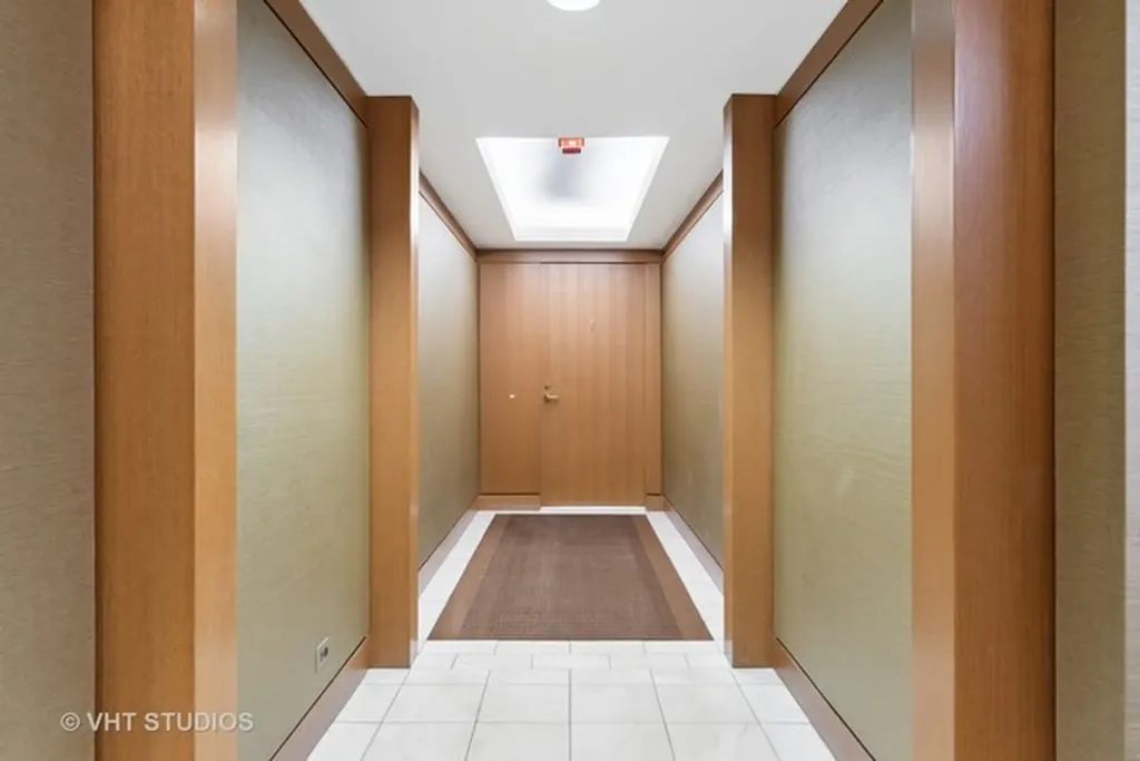 161 East Chicago Avenue Chicago IL 60611
