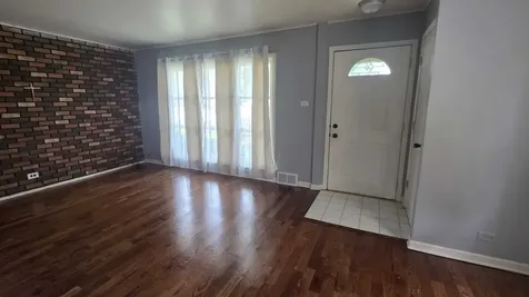 9154 Ridgeland Avenue Oak Lawn IL 60453