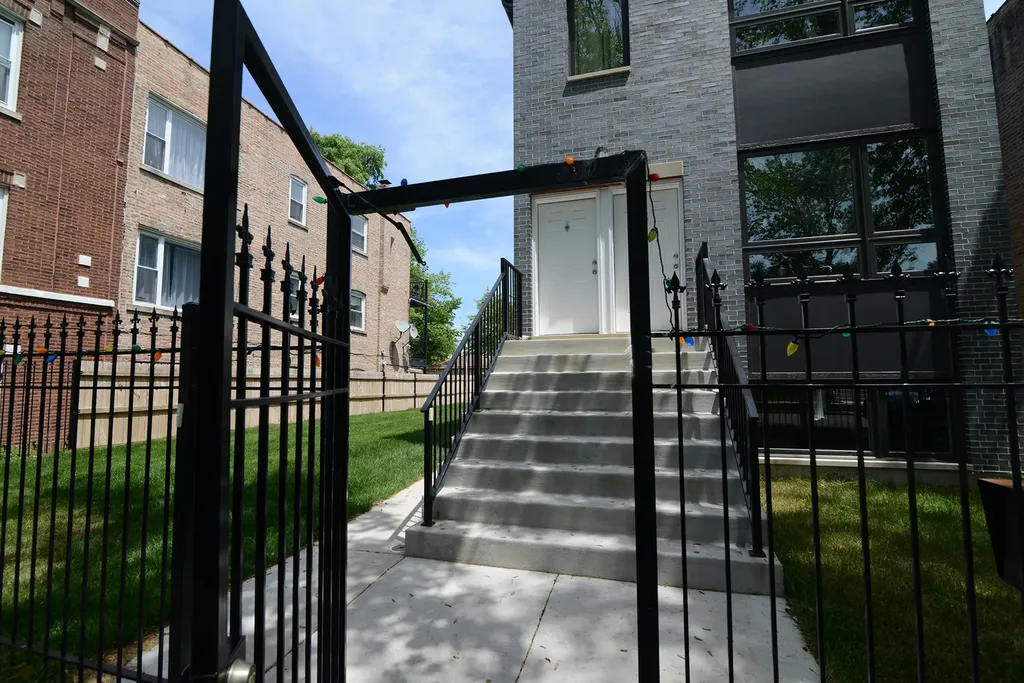 1051 North Springfield Avenue Chicago IL 60651