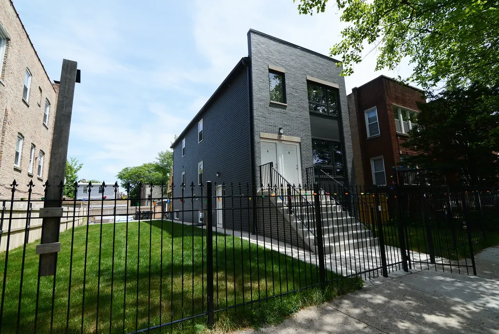 1051 North Springfield Avenue Chicago IL 60651