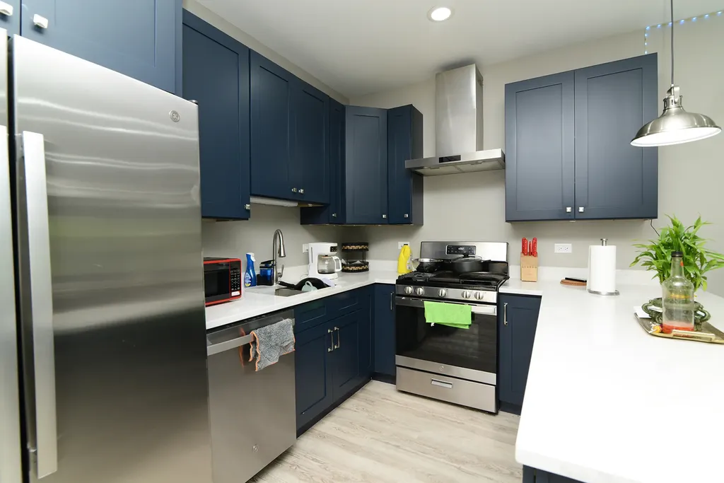 1051 North Springfield Avenue Chicago IL 60651