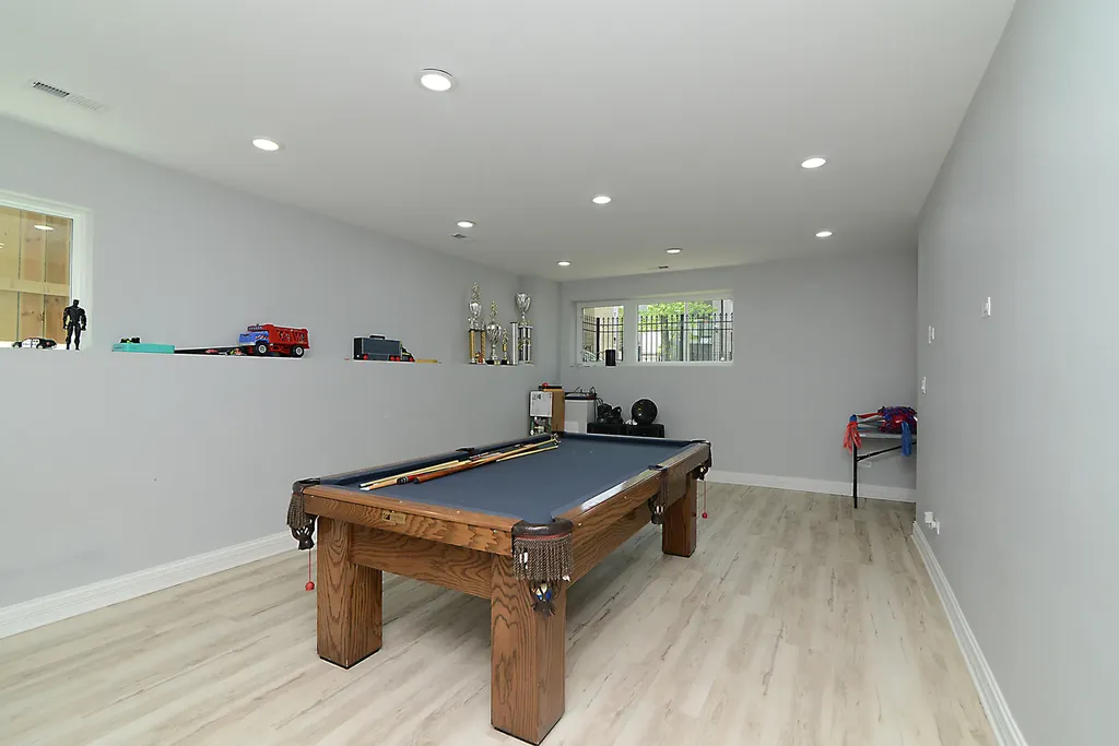 1051 North Springfield Avenue Chicago IL 60651
