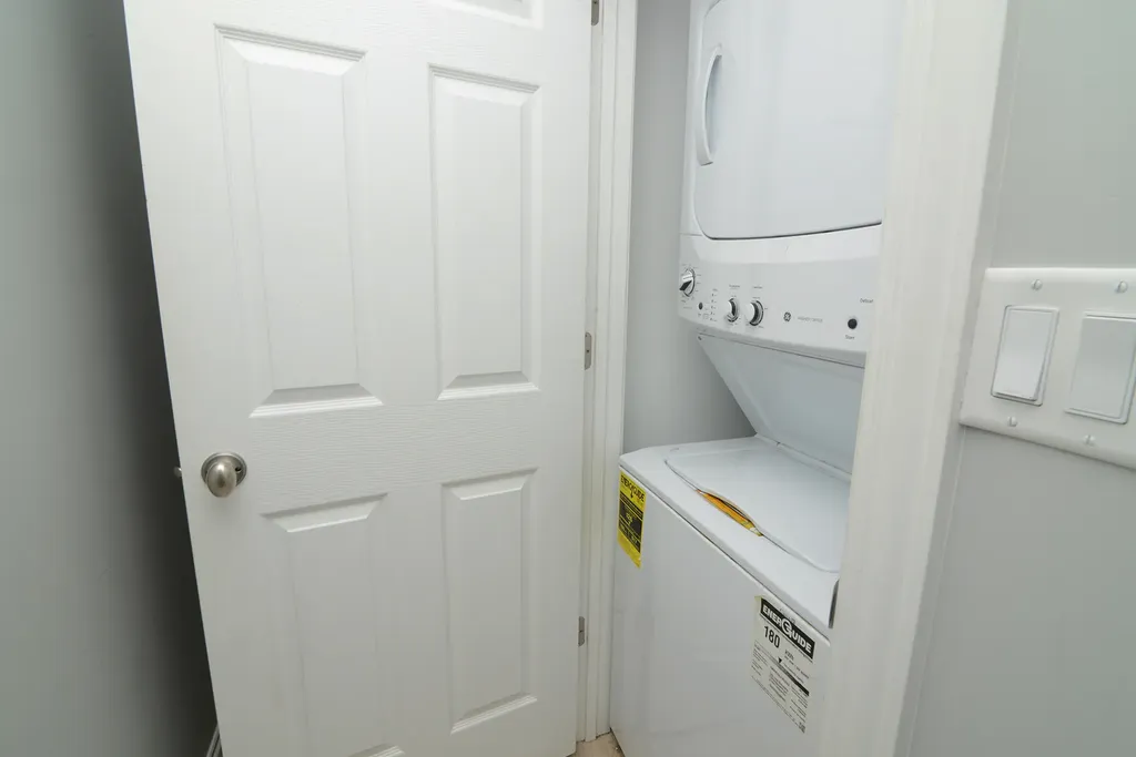 1051 North Springfield Avenue Chicago IL 60651