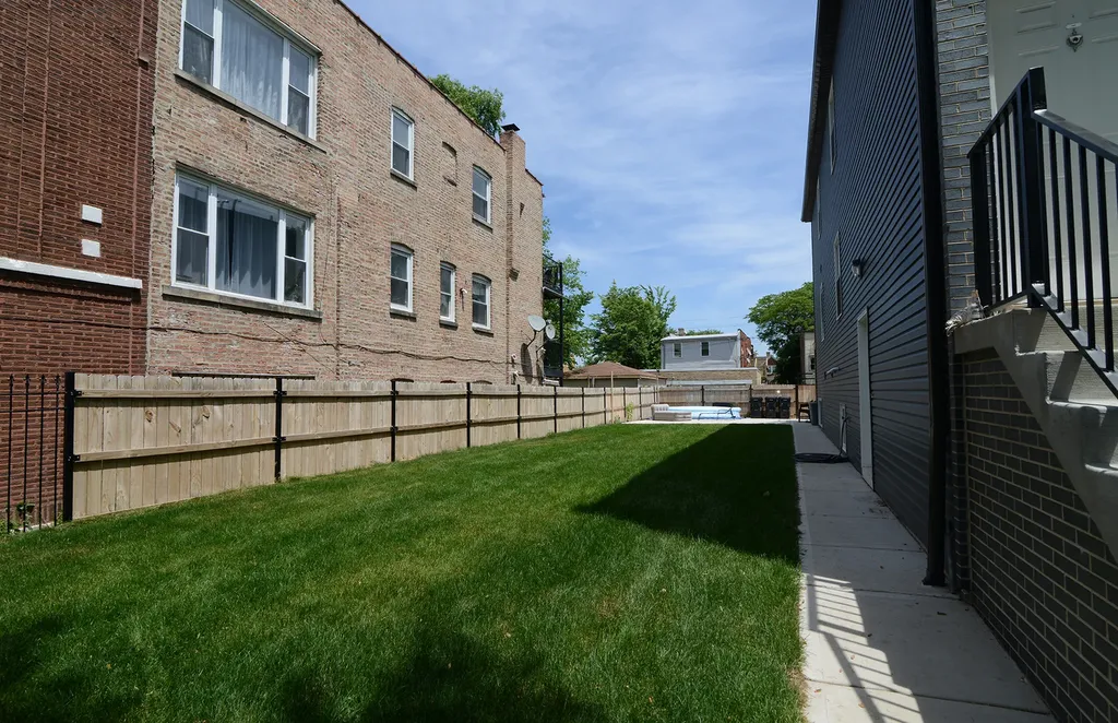 1051 North Springfield Avenue Chicago IL 60651